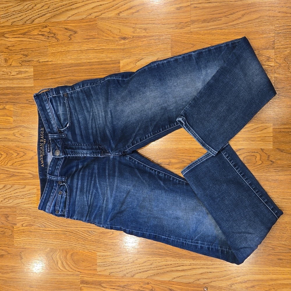 Like new men's American Eagle Next Level Flex 30x32 jeans